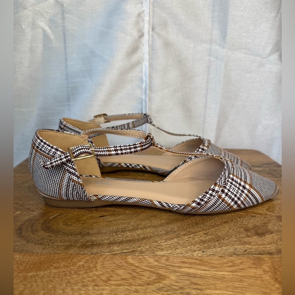 Modcloth Brown and Black plaid T-Strap Flats - Picture 3 of 11
